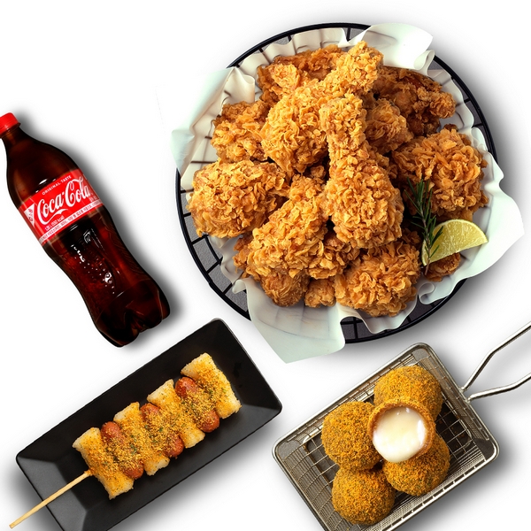 Fried Chicken + Purinkle Sausage and Rice Cake Skewer + Purinkle Cheese Balls + Cola 1.25L