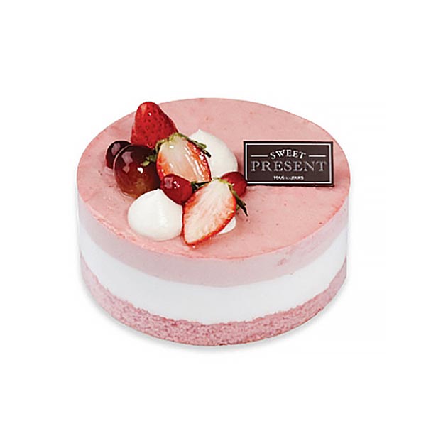 Pure Milk Strawberry Mousse Cake