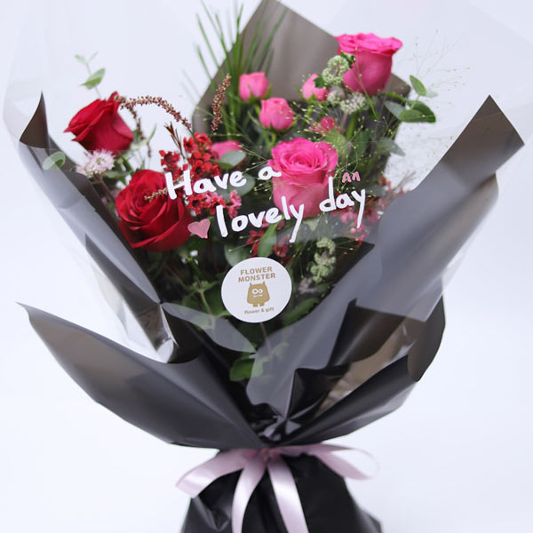 Lovely Bouquet + Pepero Gwanghwamun Edition