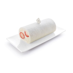 Strawberry White Roll (Petit)